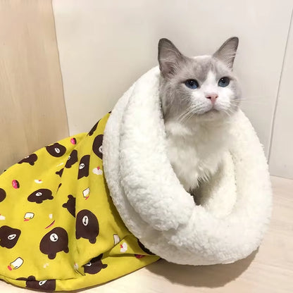 Soft & Cozy Cat Sleeping Bag - A Fluffy, Pocket-Style Quilt Bed Designed for Kittens and Puppies